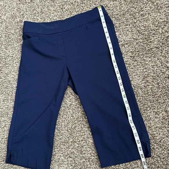 Laura Scott navy shorts - M - Picture 4 of 7